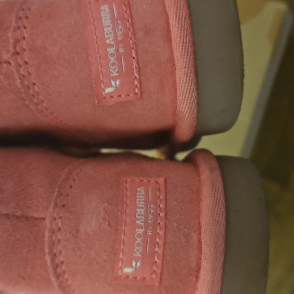 Koolaburra Aribel Short Pink Suede Boots with Faux Fur Lining SZ 7 TODDLER - Picture 2 of 7
